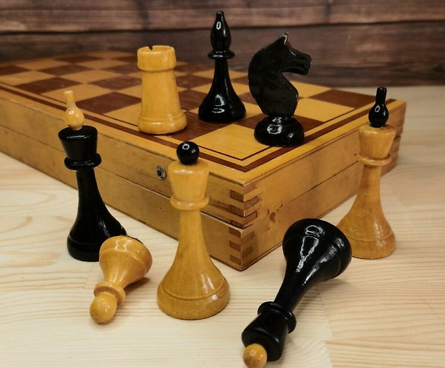 古い木製のチェスセットソ連ヴィンテージ大型チェス盤40cmクイーンズ