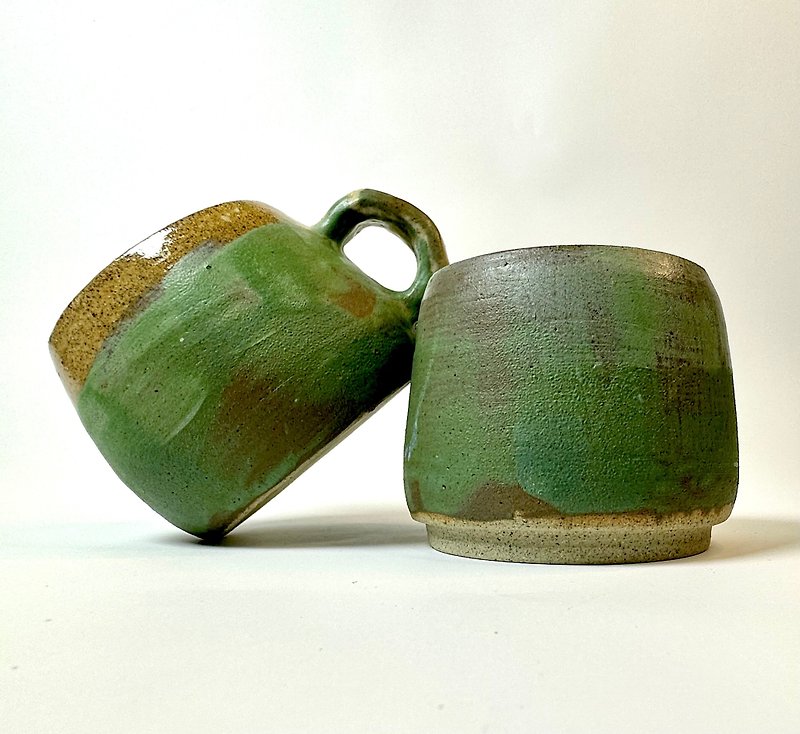 手作りの砂コップ - マグカップ - 陶器 グリーン