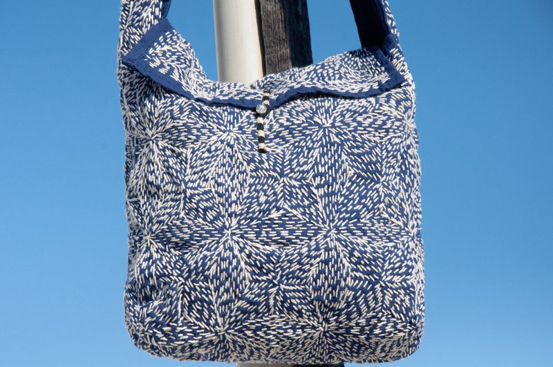 Hand-sewn pure cotton side backpack, embroidered cross-body bag, hand-embroidered shoulder bag, hand-sewn blue dye bag indigo - Messenger Bags & Sling Bags - Cotton & Hemp Blue