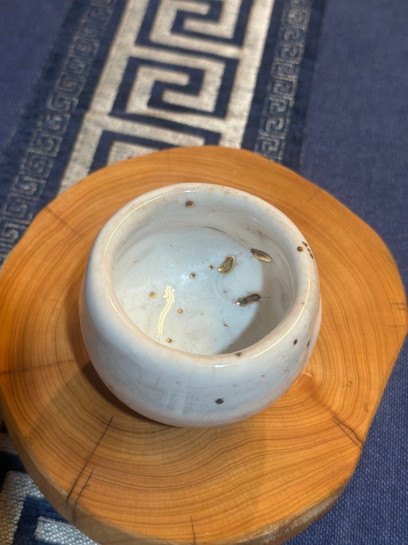 開片系列-24K金白志野鎏金杯-余華宇老師手作-容量約80cc - 茶壺/茶杯/茶具 - 陶 
