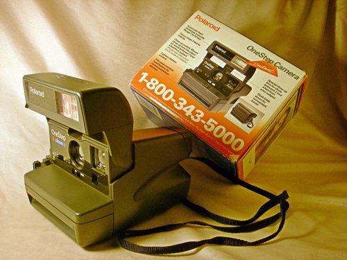 Polaroid ポラロイド カメラ ポラロイドカメラ フィルムカメラ 636 ジャンク品のポラロイドフィルムカメラで写真を撮りました