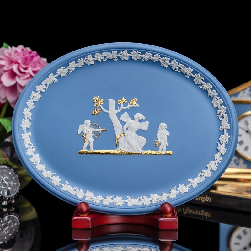Wedgwood 浪漫神話1962 愛神丘比特 鑲金浮雕陶瓷盤 情人結婚賀禮 - 擺飾/家飾品 - 瓷 