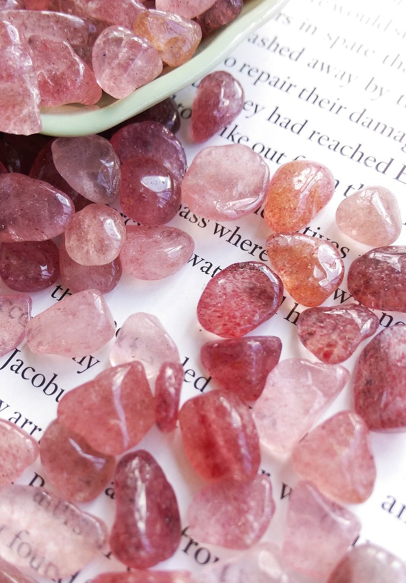 Strawberry Quartz 天然草莓晶碎石 一份 100g 售90元 - 擺飾/家飾品 - 其他材質 