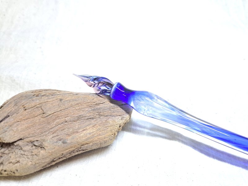 柚子林手工琉璃 - 水舞彩帶 - 紺青 - 琉璃筆 - 玻璃筆 - 沾水筆 - 沾水筆 - 琉璃 藍色