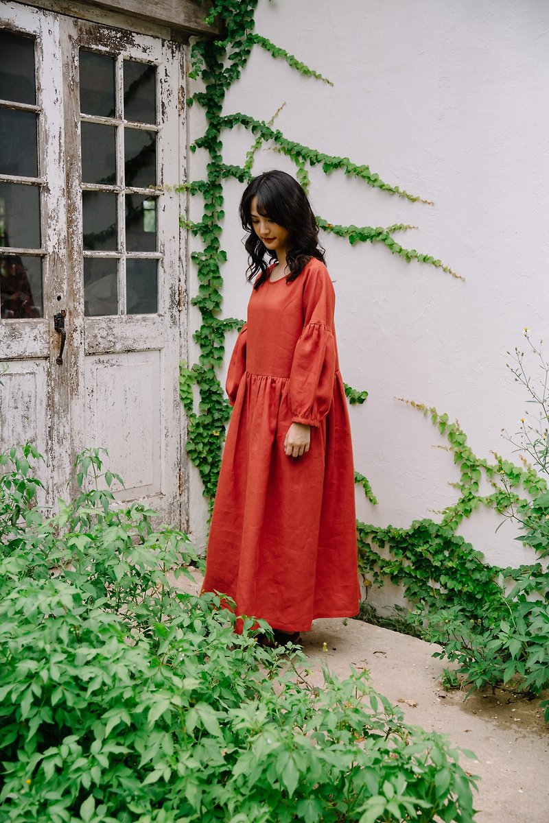【Off-Season Sales】Linen Round neck puffy sleeve dress in Tomato Red - ชุดเดรส - ผ้าฝ้าย/ผ้าลินิน สีแดง