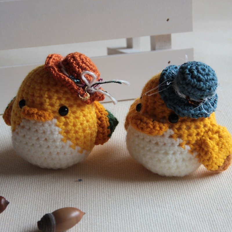 Amigurumi crochet doll: yellow duck Couple - ของวางตกแต่ง - เส้นใยสังเคราะห์ สีเหลือง