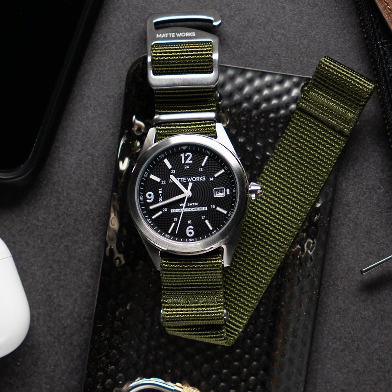 SOLUTION-01系列 | 40mm 光能驅動環保手錶 (黑) 尼龍帶款 - 男裝錶/中性錶 - 不鏽鋼 黑色