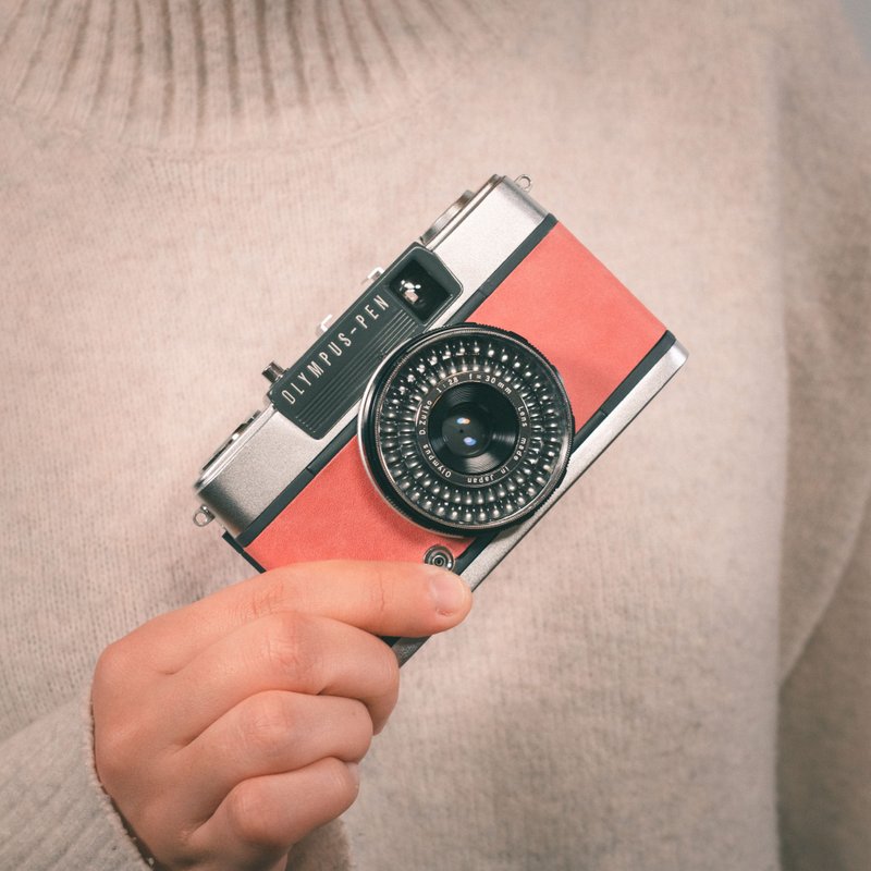 フィルムカメラ オリンパス OLYMPUS PEN EE-2 カスタムオーダー レトロカメラ オールドカメラ ヴィンテージカメラ pinkoi カメラ - 相機/拍立得/底片相機 - 其他金屬 橘色