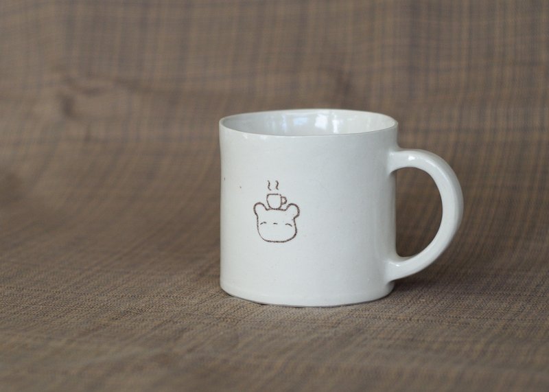 White Coffee with Me bear ceramics Mugs 300ml - 咖啡杯/馬克杯 - 陶 白色