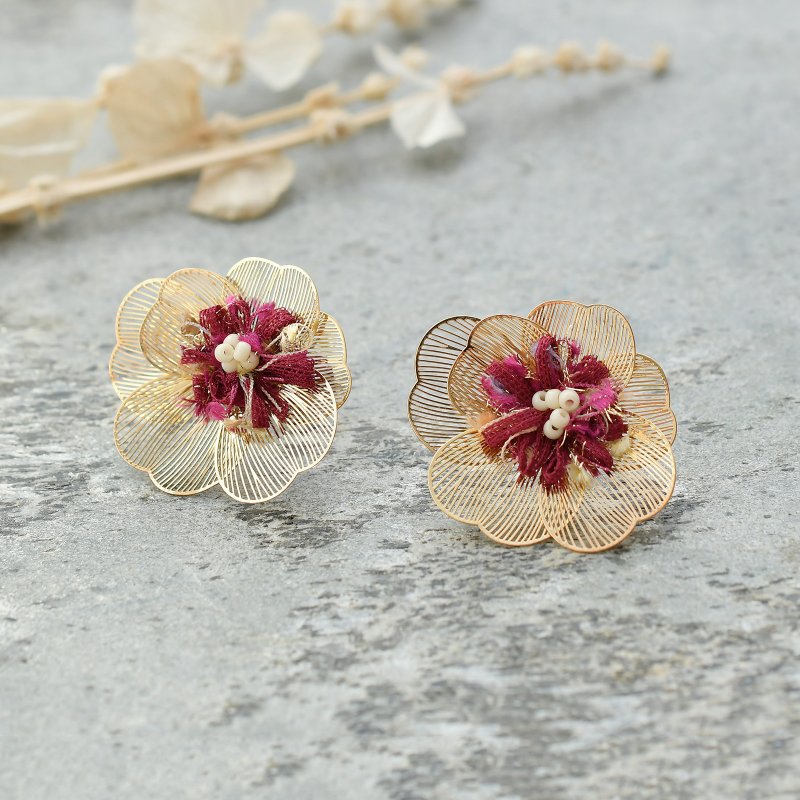 Flower Tassel Earrings / Wine Red - ต่างหู - วัสดุอื่นๆ สีทอง