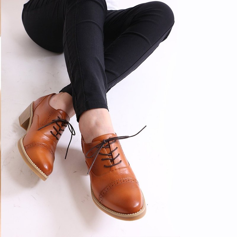 Oxford shoes water Wax gradient two-tone cushion carved Oxford shoes brown - รองเท้าอ็อกฟอร์ดผู้หญิง - หนังแท้ 