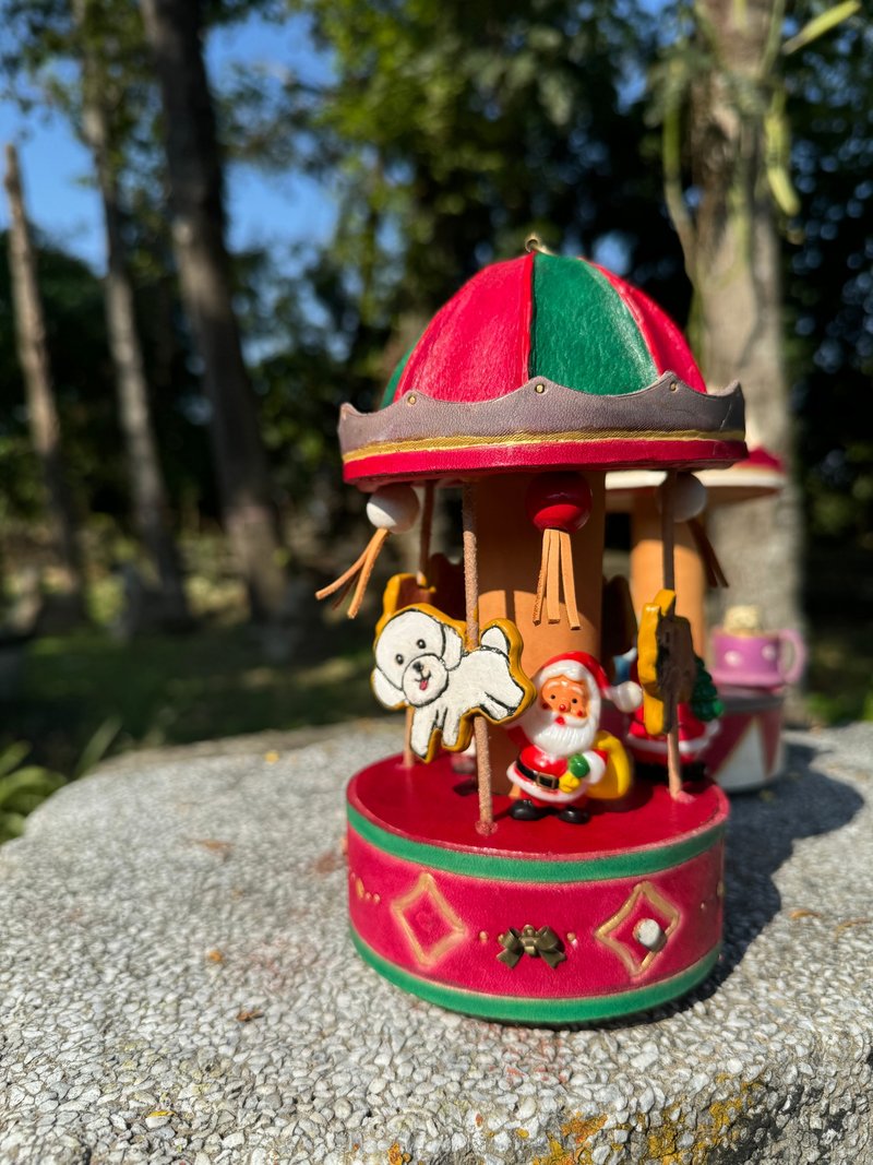 搖搖馬與咖啡杯樂園   純牛皮音樂盒 - 存錢筒 - 真皮 紅色