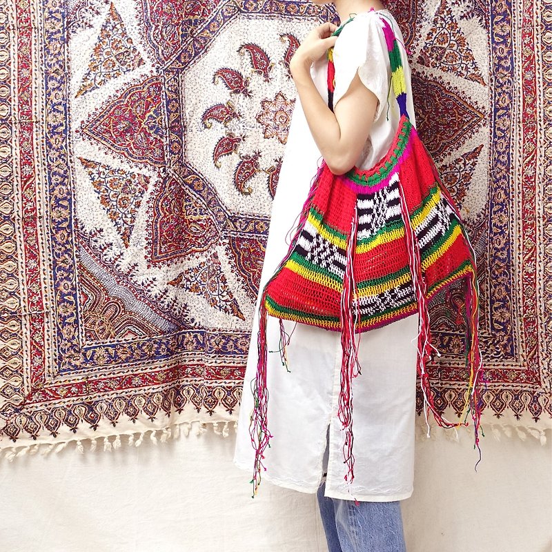 *BajuTua/Old Objects / Exotic Tribal Traditional Handwoven Bags - Colorful Rainbow - กระเป๋าแมสเซนเจอร์ - ผ้าฝ้าย/ผ้าลินิน สีแดง