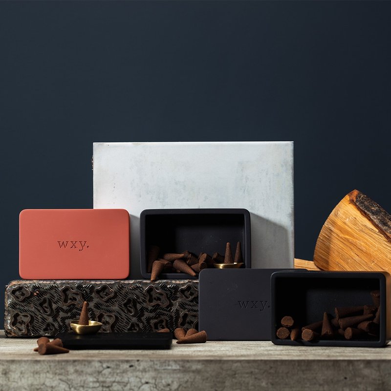 【微瑕疵/盒裂】英國 wxy手工香錐禮盒/原價980/6種香味可選 - 香氛/精油/擴香 - 植物．花 多色