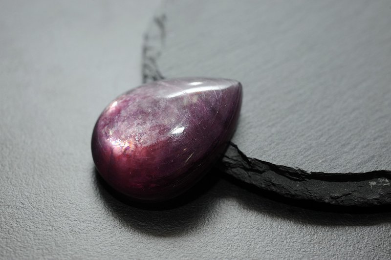 紫雲母水滴 礦石/水晶/靈修/開運/招財/破煞/防小人 - 項鍊 - 寶石 