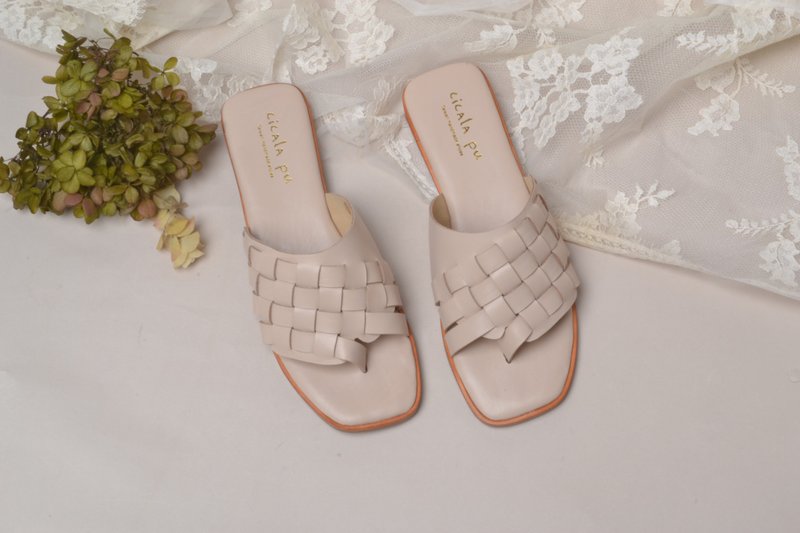 7913 Off-white pinch hand-woven sandals - Mary Jane Shoes & Ballet Shoes - Genuine Leather White