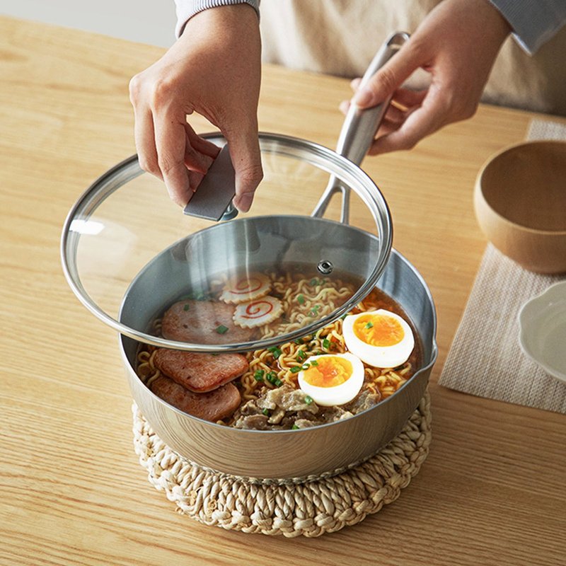日本霜山 單柄不鏽鋼湯鍋/雪平鍋(附蓋)-1.8L (電磁爐IH爐可用) - 廚具 - 不鏽鋼 銀色