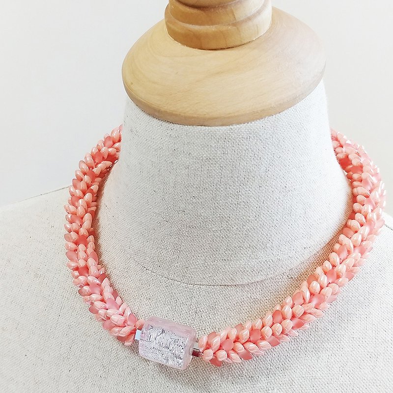 Love Blossom Collar Necklace / Statement Necklace for Party or Anniversary - Chokers - Other Materials Pink