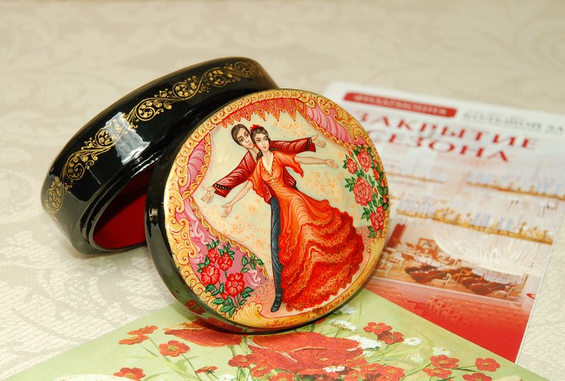 Carmen Ballet Lacquer Box miniature painting decorative art - 擺飾/家飾品 - 其他材質 