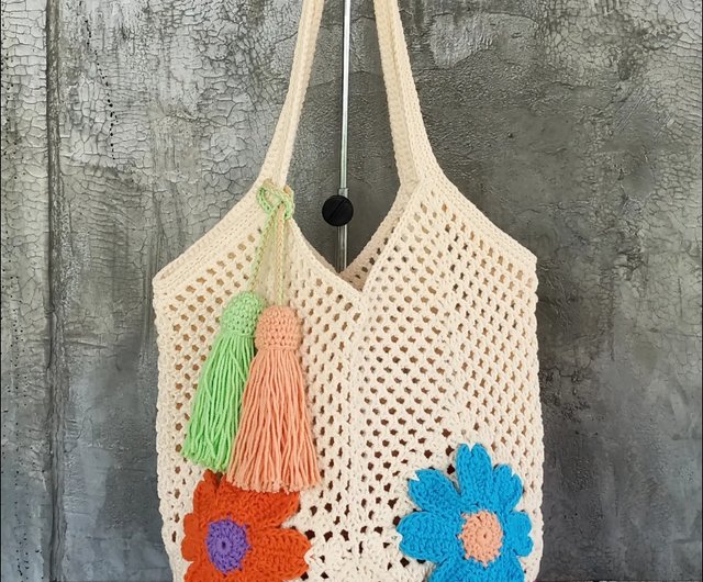 ハンドメイド お花 グラニースクエア ミニトートバッグ 黒っぽかっ