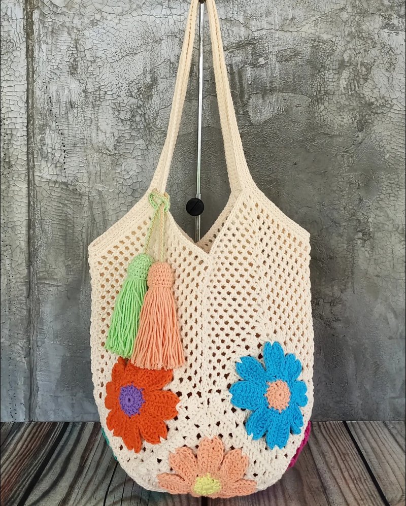 Granny square flowers crochet bag. - Handbags & Totes - Cotton & Hemp 