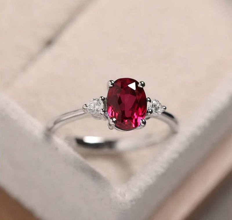 9.0 x 7.0 mm. Beautiful Natural ruby ring silver sterling size 7.0 free resize - 戒指 - 純銀 紅色