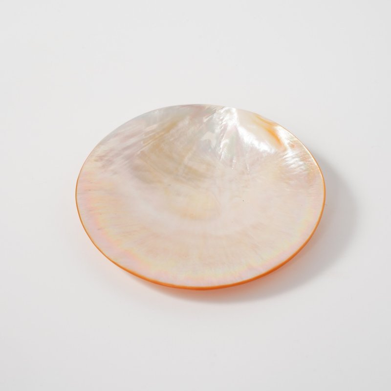 Mother-of-pearl pearl disc/natural shell from Australia | Birthday gift | Bridesmaid gift - Plates & Trays - Shell Gold