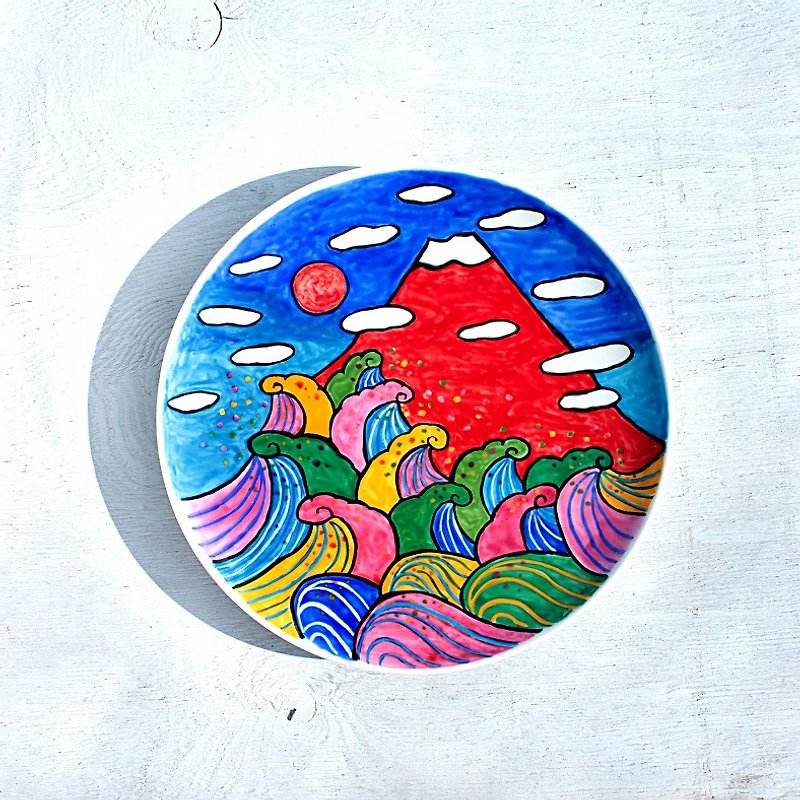 Red Fuji and wave pattern color painting platter - จานและถาด - เครื่องลายคราม หลากหลายสี