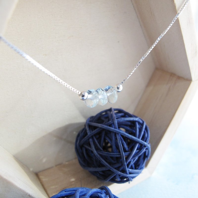 [Crystal Necklace] Topa | Sterling Silver Small Crystal Positive Energy Clavicle Necklace | - Collar Necklaces - Sterling Silver Blue