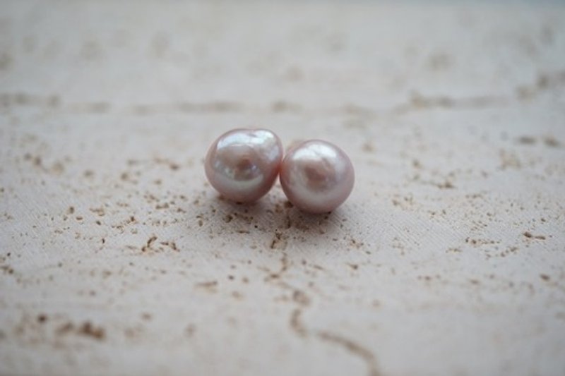 Pinkoi Proxy Purchase - [drop] K10 baroque pearl earrings (pink gray) - Earrings & Clip-ons - Gemstone 