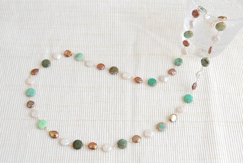 Coin type Pearl and necklace of a stone  Green chalcedony 14kgf - Necklaces - Gemstone Green