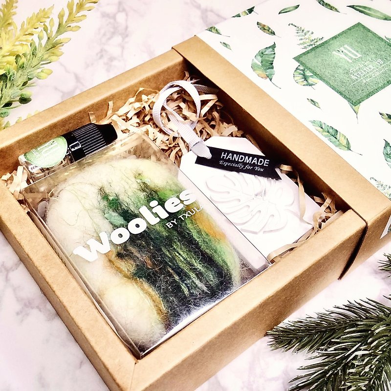 獨一無二的禮物-叢林 羊毛氈手工皂創意香氛禮盒 龜背葉擴香磚 - 香薰/精油/線香 - 其他材質 綠色