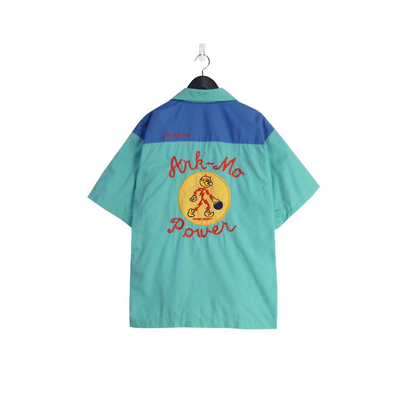 A‧PRANK :DOLLY :: VINTAGE Lake Green Colorblock Embroidered Bowling Shirt (T807040) - เสื้อเชิ้ตผู้ชาย - ผ้าฝ้าย/ผ้าลินิน สีเขียว