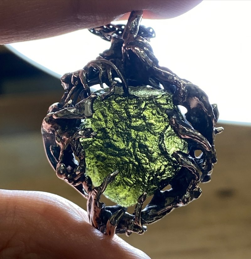 Moldavite / 捷克隕石 / 果 - 項鍊 - 半寶石 綠色