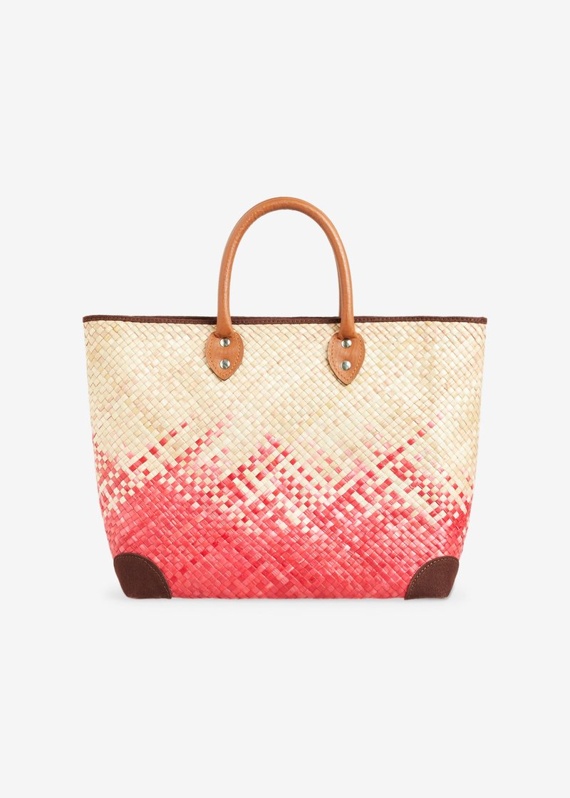 Pandanus bag is Pink, Trendy, adds a look, adds unique points - 手提包/手提袋 - 其他材質 粉紅色