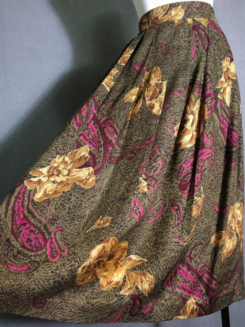 Ping-pong vintage [vintage skirt / flowers totem vintage dress] abroad back VINTAGE - Skirts - Polyester Multicolor