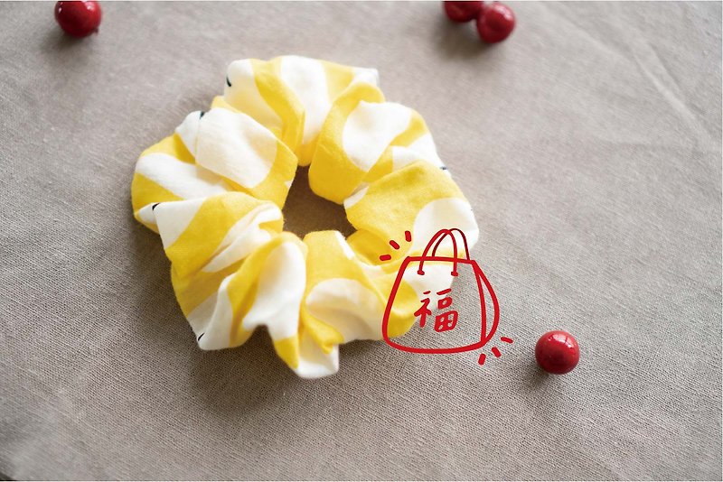 [Tiger Qi Blessing Bag] The scrunchie blessing bag is randomly divided into three groups of beautiful flower cloth - Hair Accessories - Cotton & Hemp 