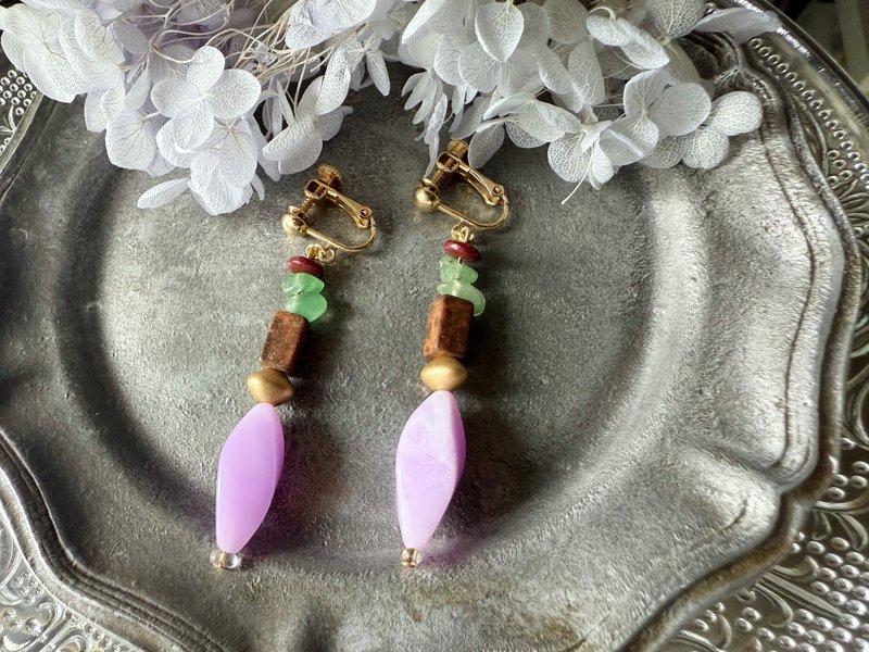 Marble Purple Earrings/Piercings: A blend of calm and glamour. - Earrings & Clip-ons - Acrylic Purple