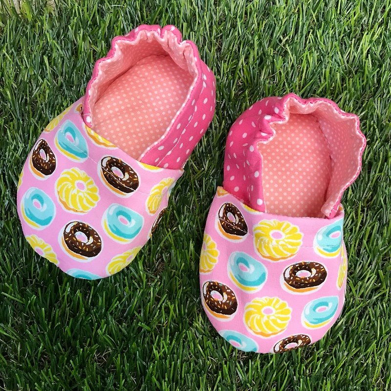 Cute donut toddler shoes - รองเท้าเด็ก - ผ้าฝ้าย/ผ้าลินิน สึชมพู