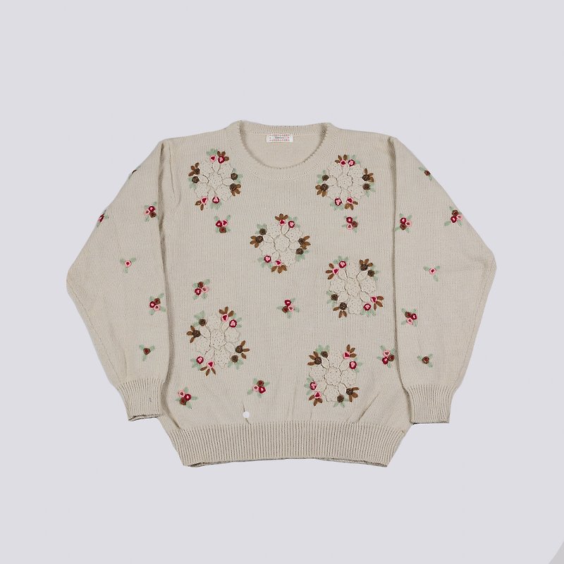 [Egg plant vintage] Flower stamen snowflake thread embroidery vintage sweater - Women's Sweaters - Wool 