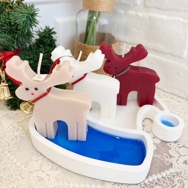 Christmas elk scented candle - Candles & Candle Holders - Wax 