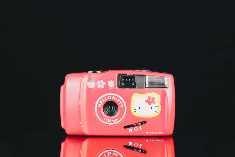 SANRIO HELLO KITTY 35mm FILM CAMERA #135 film camera - Cameras - Other Metals Black