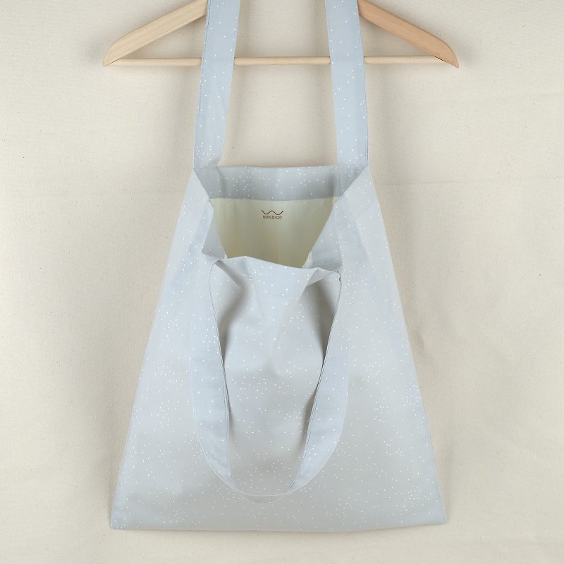 [Limited] Snow Grey Tote Bag - กระเป๋าแมสเซนเจอร์ - ผ้าฝ้าย/ผ้าลินิน สีเทา