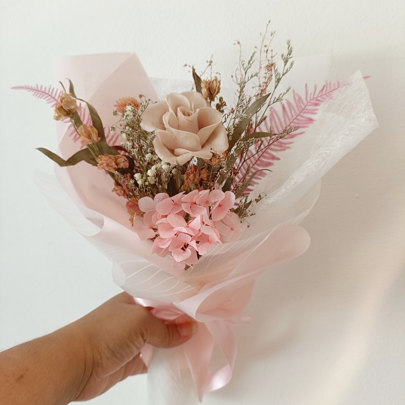 邱比特玫瑰永生乾燥花束 結婚求婚告白捧花生日畢業花束禮物七夕 - 乾燥花/永生花 - 植物．花 多色