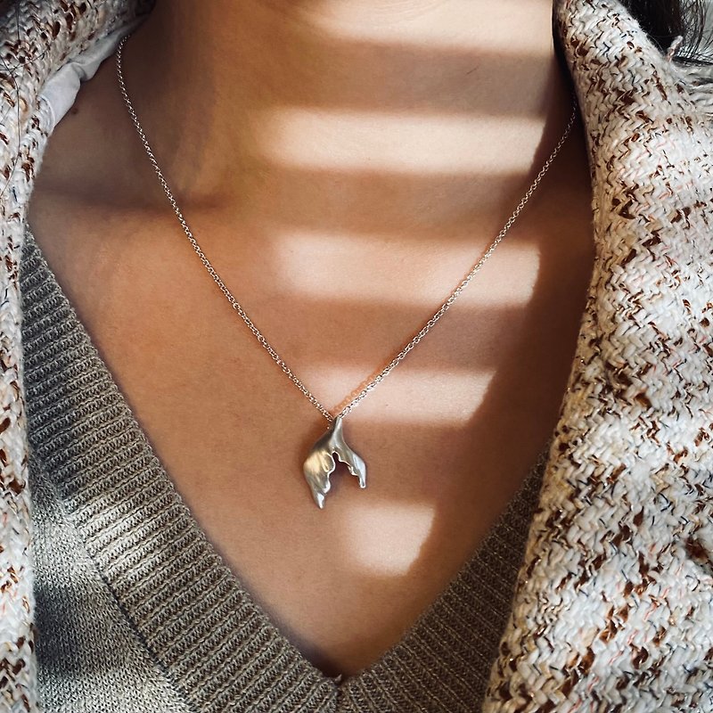 Mermaid Tail Heart of Freedom | Handmade 925 Sterling Silver Necklace - Necklaces - Sterling Silver Gray