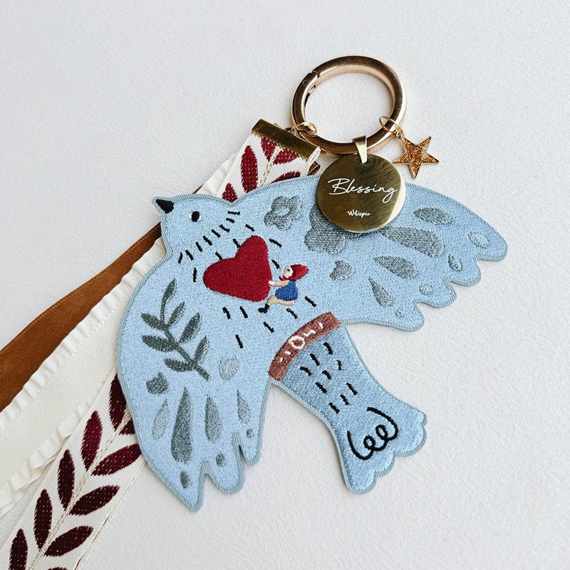 Blesssing 平安藍鴿刺繡星星吊飾 - 吊飾/掛飾 - 繡線 