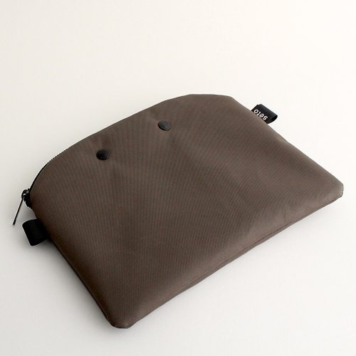 seto seto / creature bag / iPad case / Bag in bag / Case A5 / Khaki
