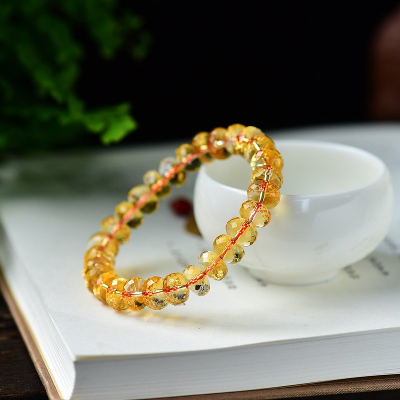 Fine Natural Brazilian Citrine Beads Faceted Bracelet Large-grained crystals are clean and super beautiful - สร้อยข้อมือ - คริสตัล 