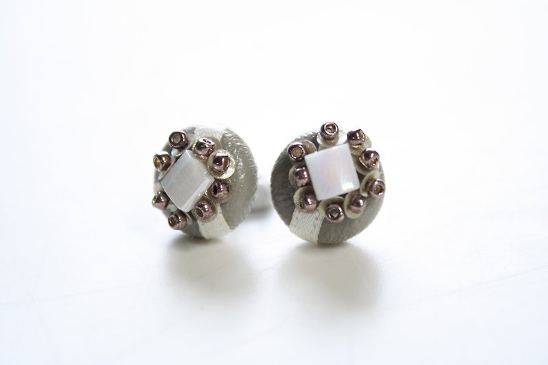 Czech beads titanium earrings - Earrings & Clip-ons - Gemstone Khaki