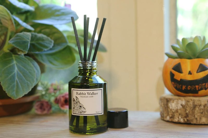 Hare Rose-Essential Oil Diffuser Bottle (Pastoral Rose Fragrance) - Fragrances - Essential Oils Green